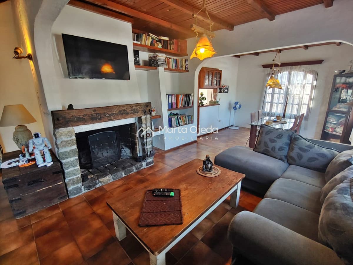 Casa ID.41368 - En venta casa de 4 dormitorios con piscina y parrillero en Las Delicias, Maldonado