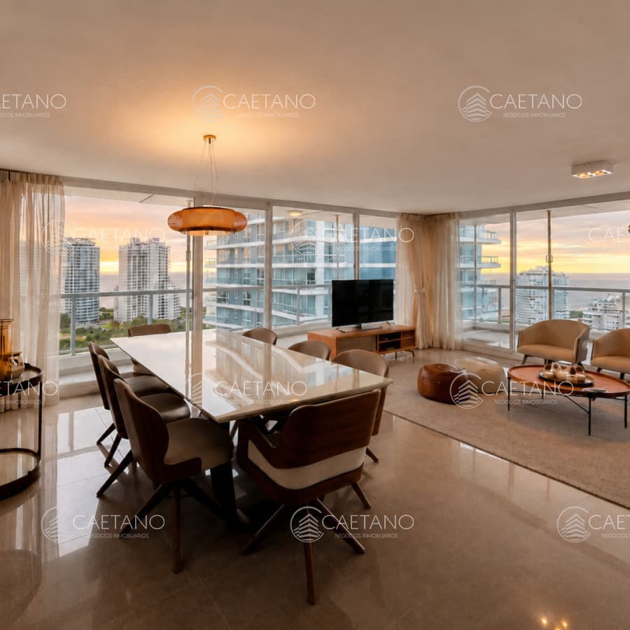 Venta apartamento 3 dormitorios. Playa brava, Punta del Este