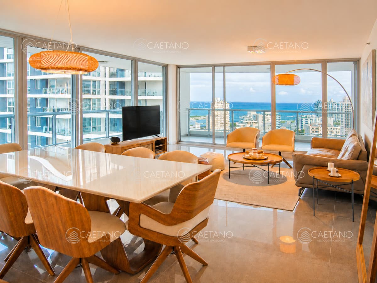 Venta apartamento 3 dormitorios. Playa brava, Punta del Este