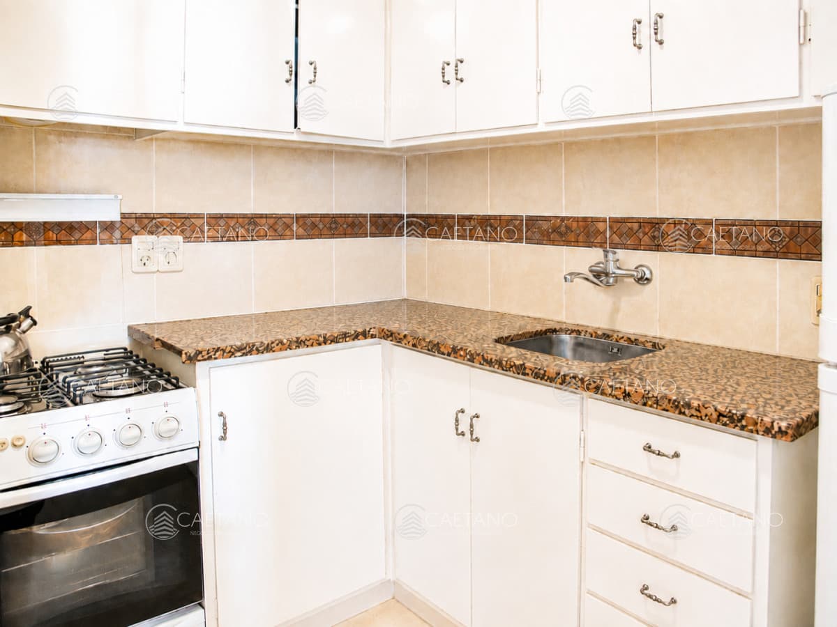Vende y alquila apartamento de 2 dormitorios en Peninsula, Punta del Este