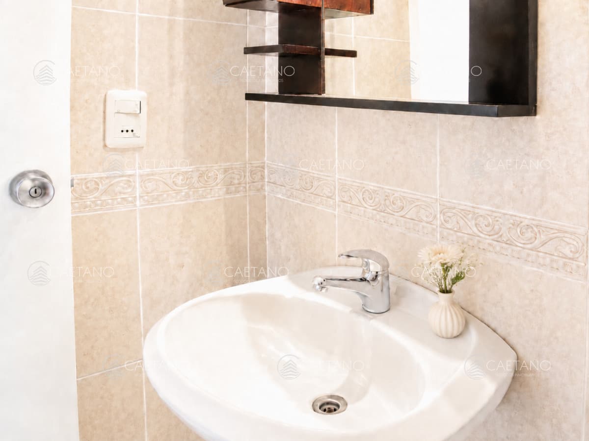 Vende y alquila apartamento de 2 dormitorios en Peninsula, Punta del Este