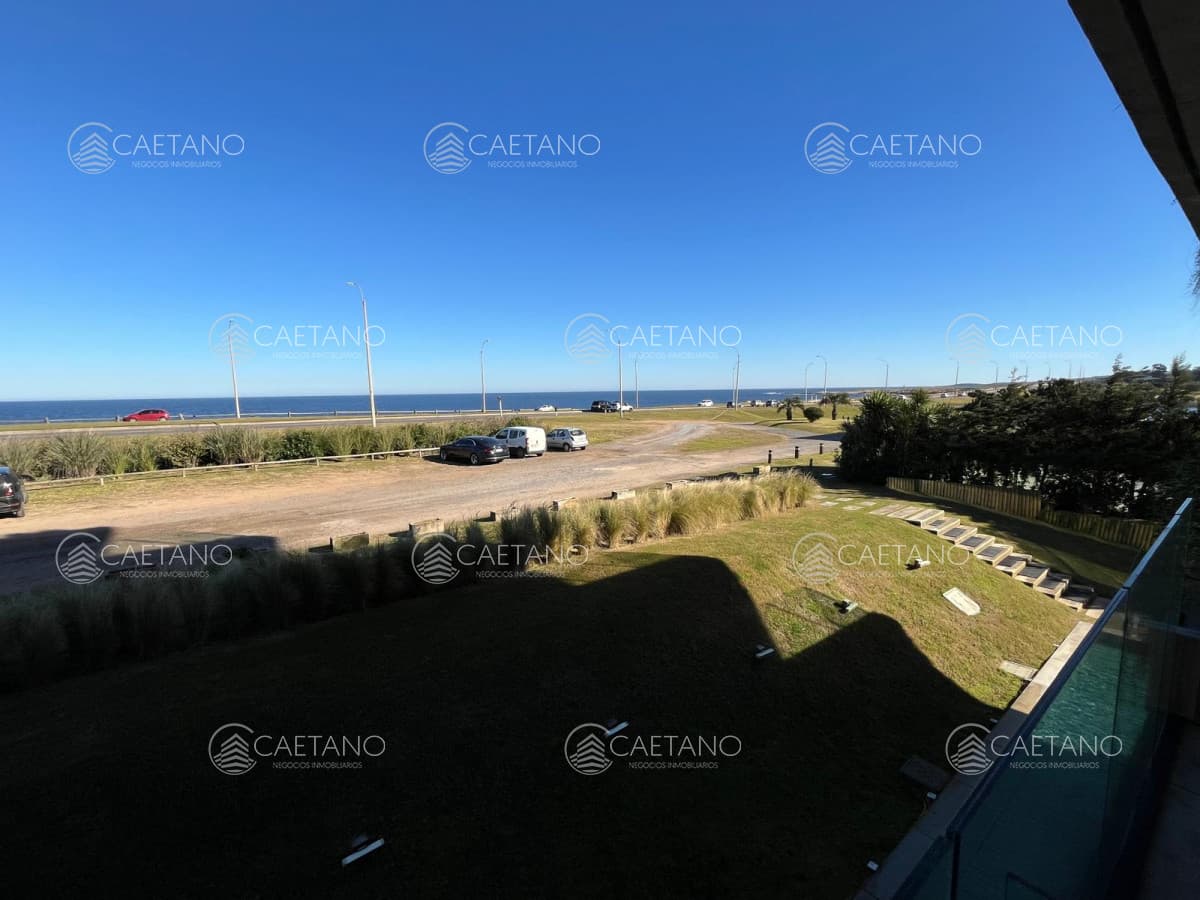 Walmer Lagoon.  Unidad en venta a estrenar de 2 dormitorios.  Frente al mar.
