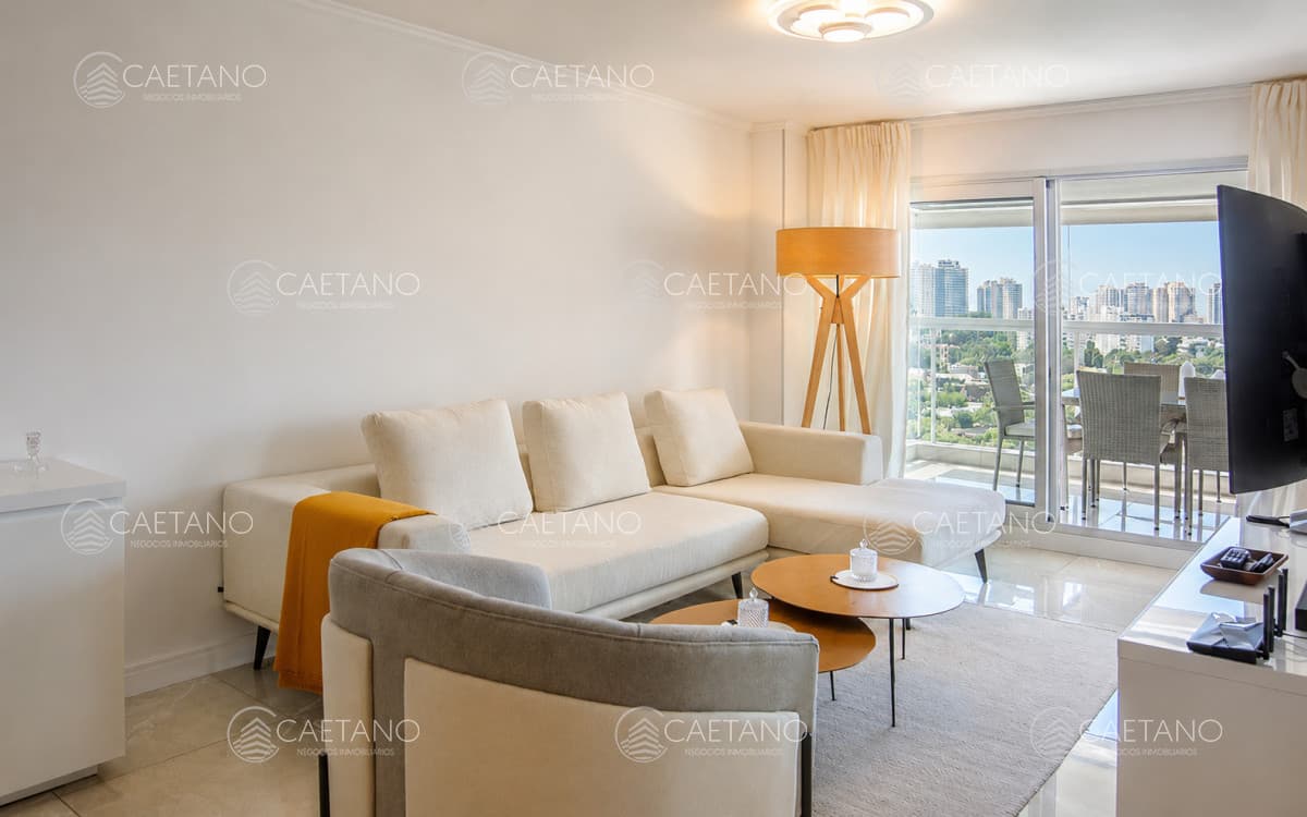 Departamento de 2 dormirorios en venta en Miami Boulevard, Punta del Este