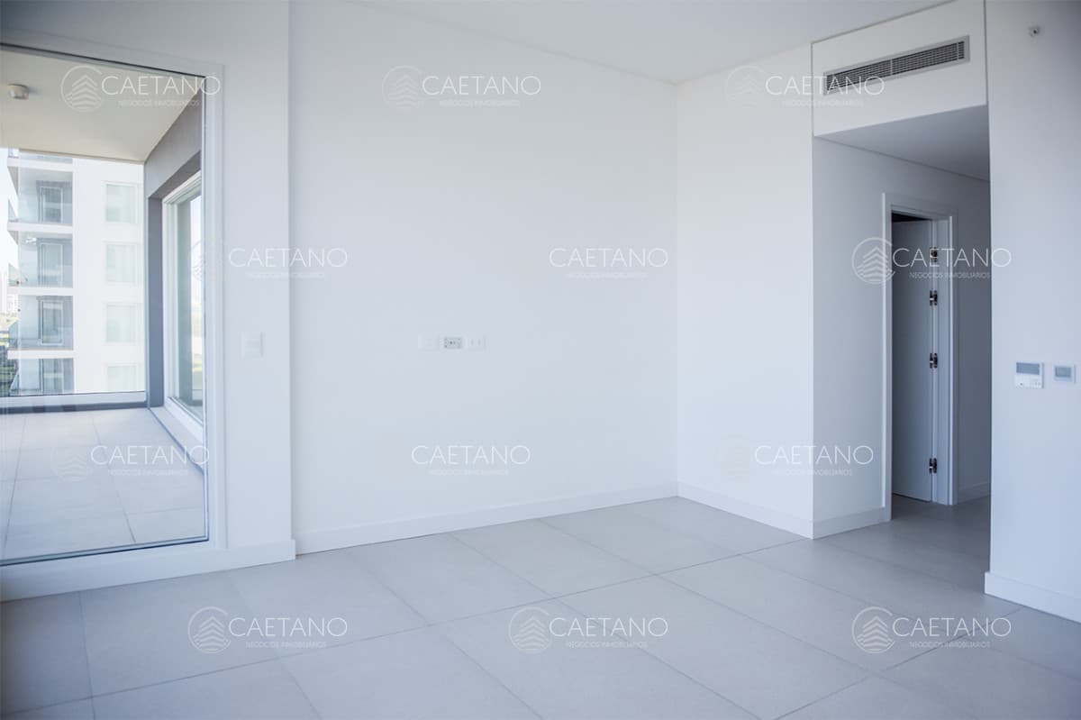 Vende Le Parc IV Esquinero a estrenar ! Punta del Este