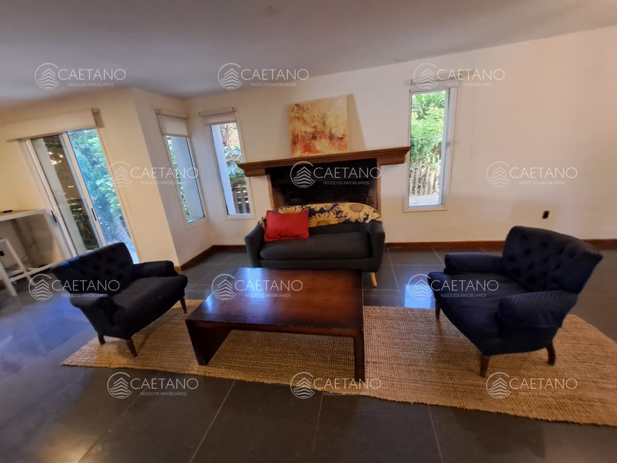 Espaciosa Casa en Barrio Privado de 6 dorm y piscina en Punta del Este