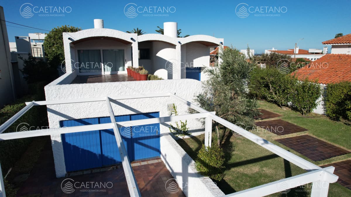 Hermosa casa en venta en zona de la península.
