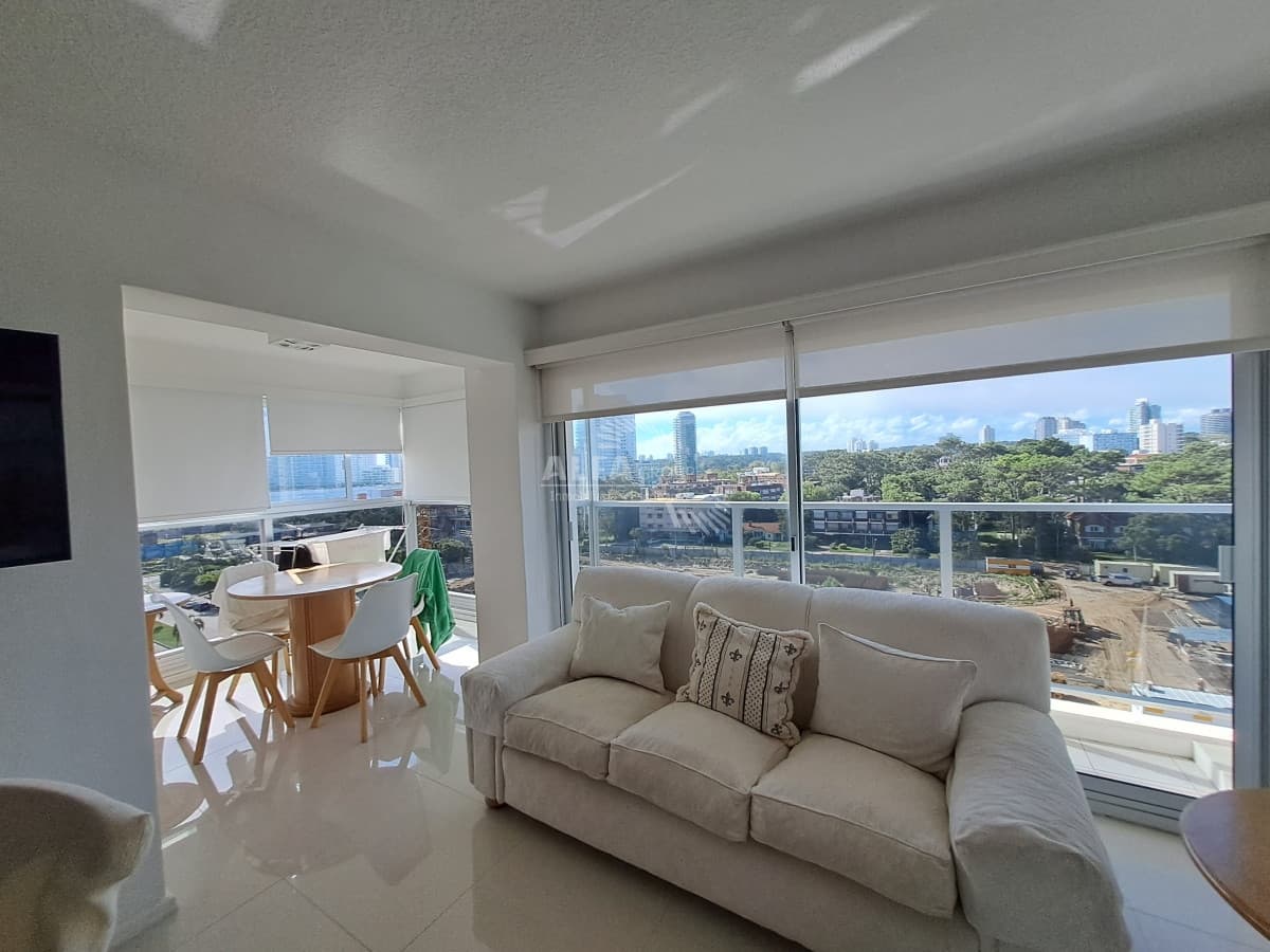 En venta Apartamento en Punta del Este- Brava de 2 dormitorios.