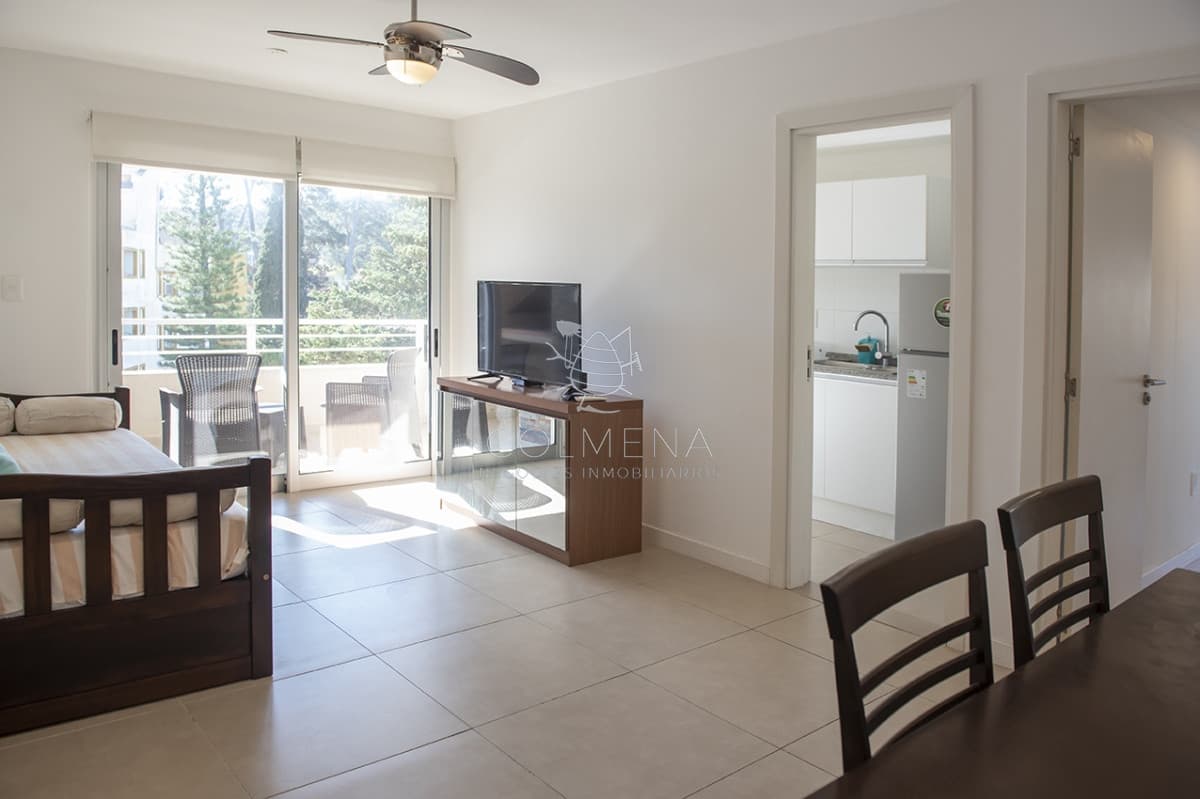 Apto de 2 dormitorios en venta próximo a Playa Mansa