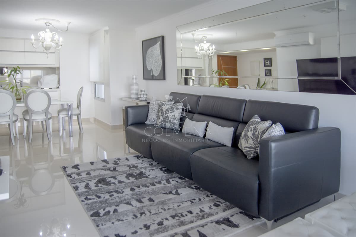 Vende apto de 2 dormitorios en Miami Boulevard ! Punta del este