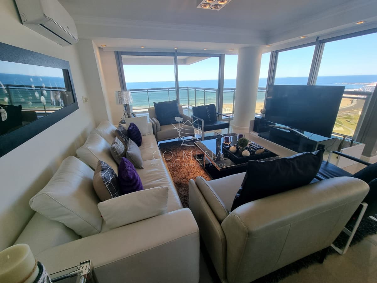 Espectacular departamento frente al mar, en Torre Imperiale.