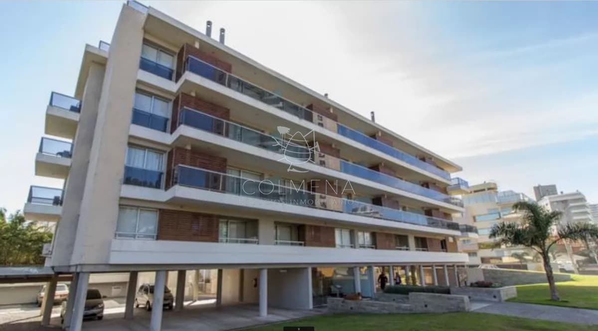 Vende apartamento Mono ambiente en Aidy Grill, Punta del Este