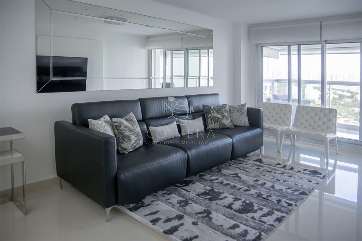 Vende apto de 2 dormitorios en Miami Boulevard ! Punta del este