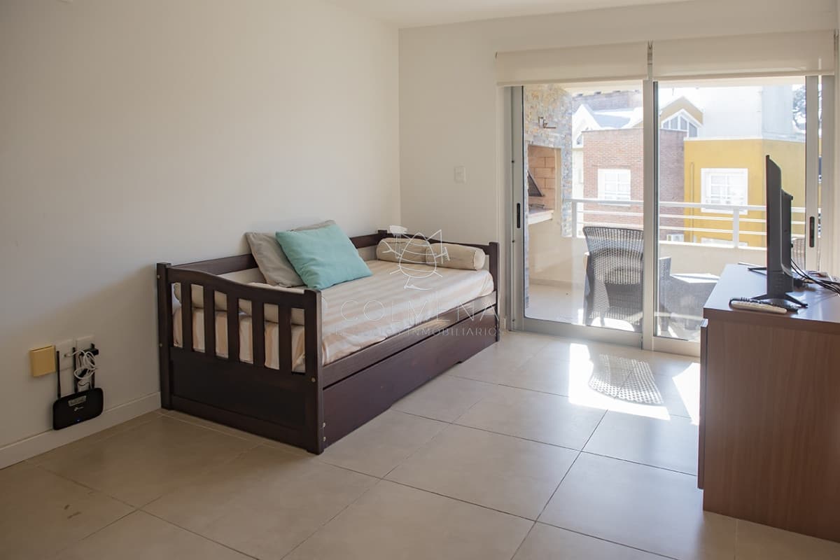 Apto de 2 dormitorios en venta próximo a Playa Mansa