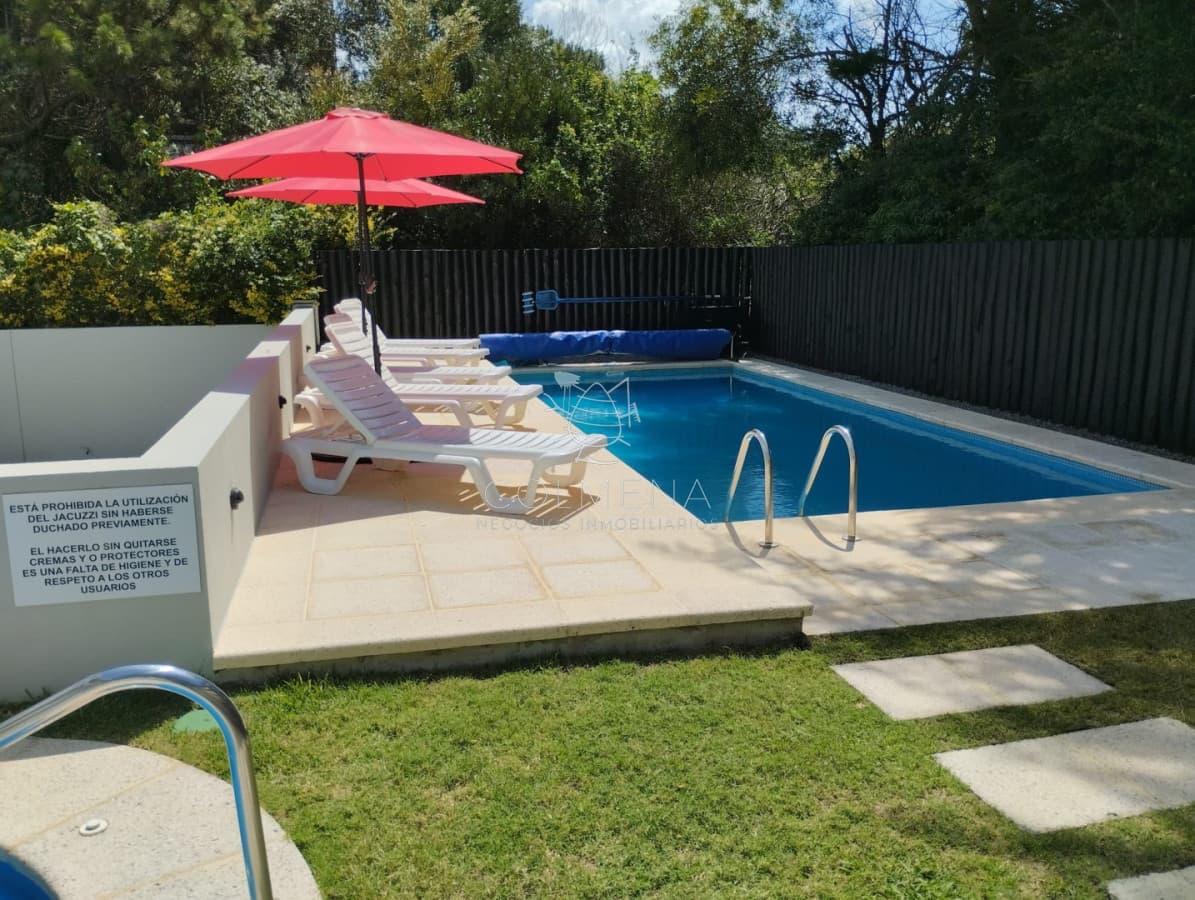 Vende apartamento Mono ambiente en Aidy Grill, Punta del Este