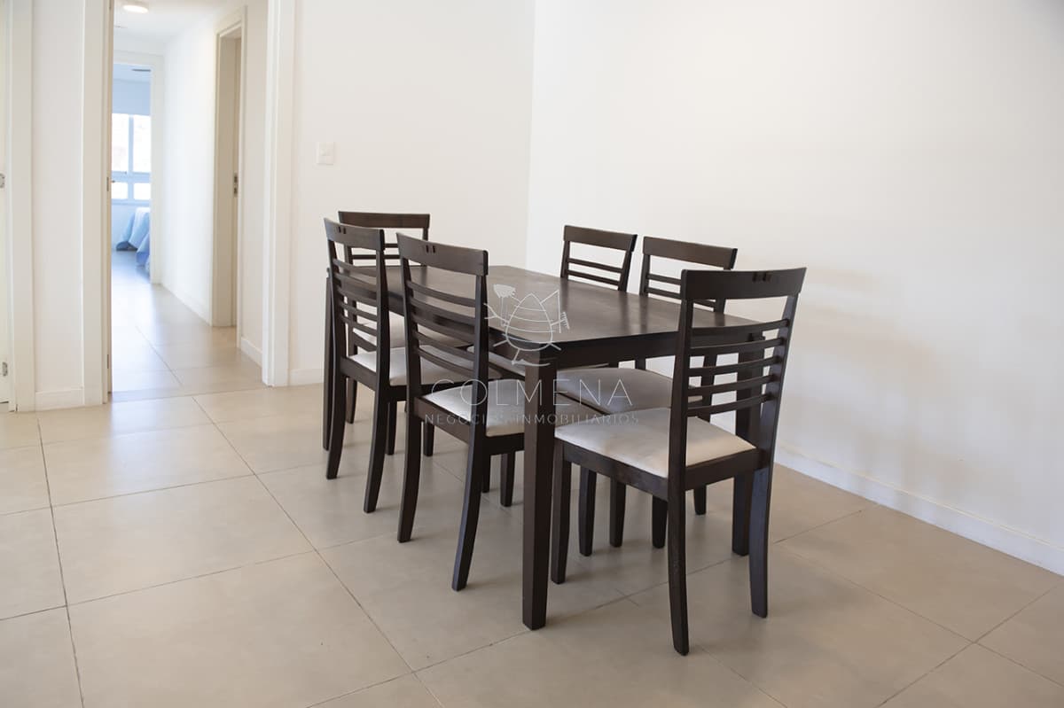 Apto de 2 dormitorios en venta próximo a Playa Mansa