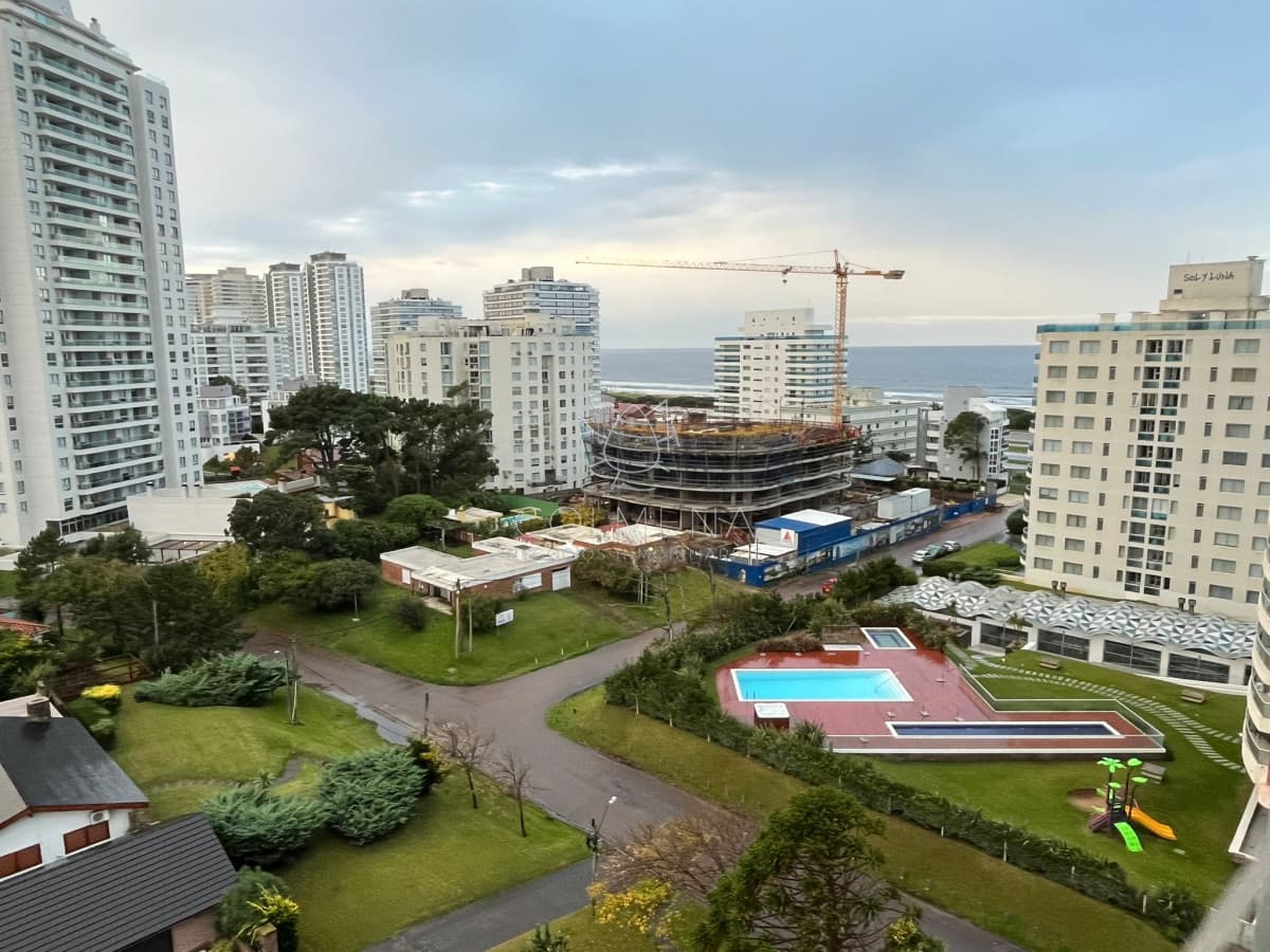 Apartamento en Venta de 3 dormitorios en Aidy Grill , Punta del Este