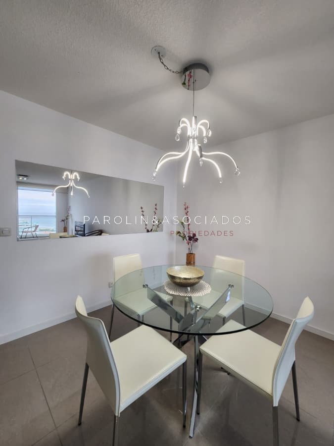Apartamento en venta de 1 dormitorio con vista al mar en torre One II, Punta del Este.
