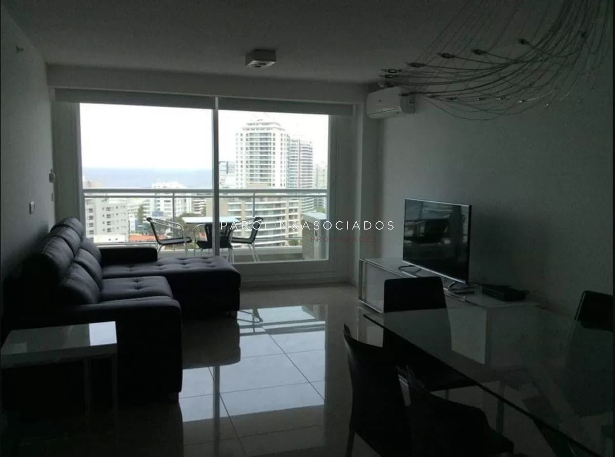 Apartamento en venta en Torre One, Punta Del Este