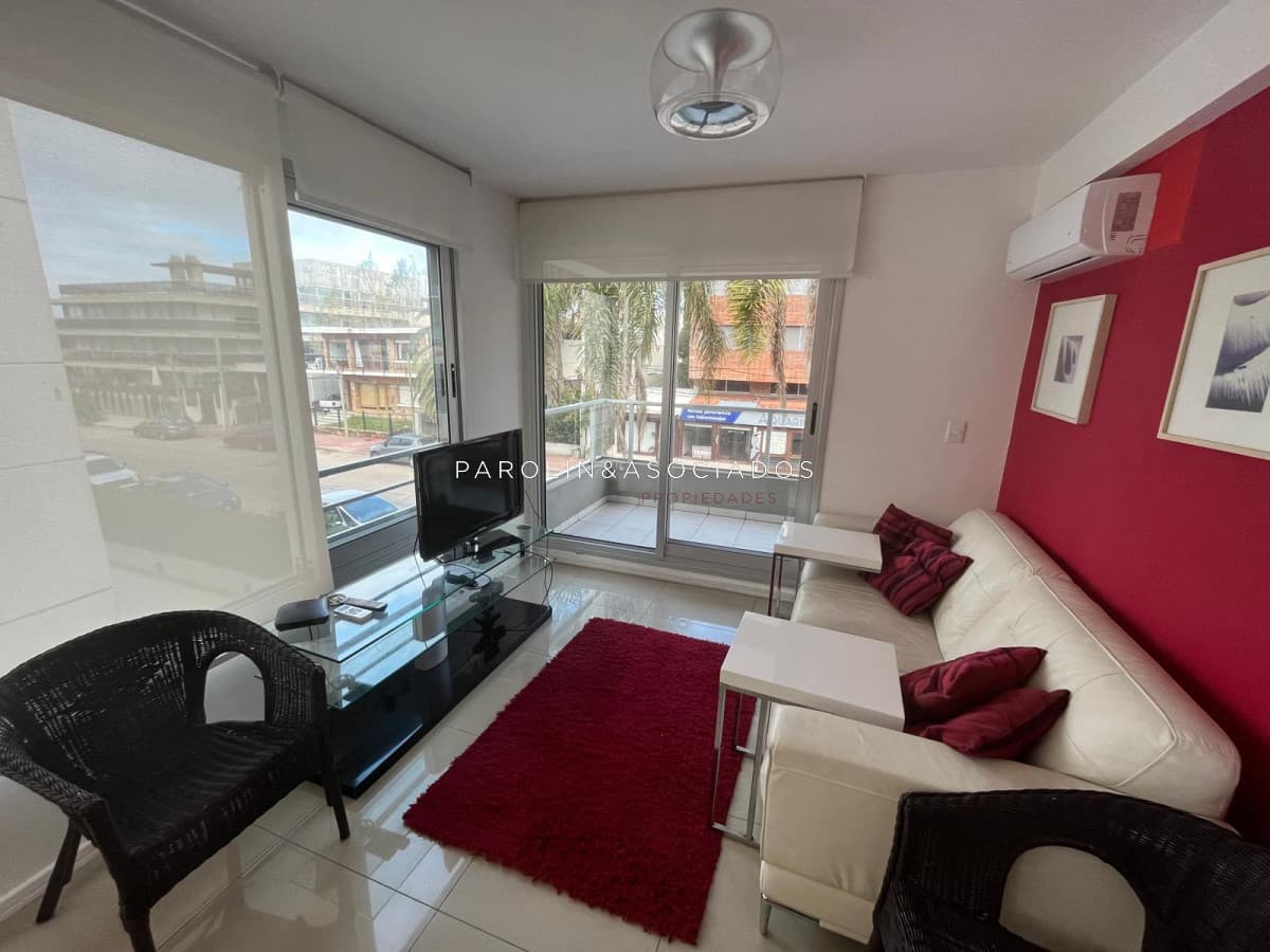 Apartamento en venta de 2 dormitorios en Gala Puerto, Punta del Este.