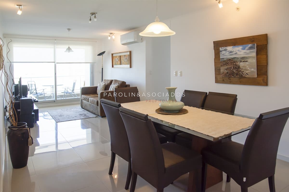 Apartamento en venta 2 dormitorios en Wind Tower, Punta del Este.