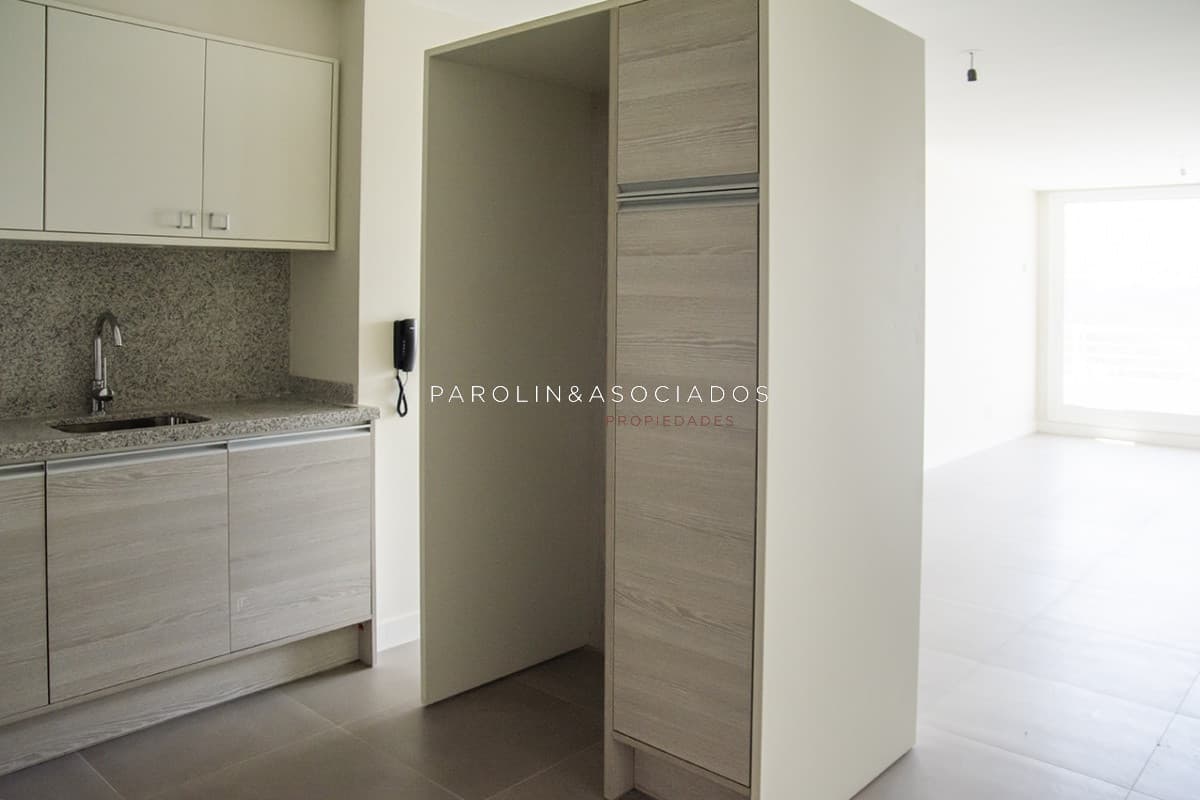 Apartamento en venta de 1 dormitorio en Torre Greenlife, Punta del Este.