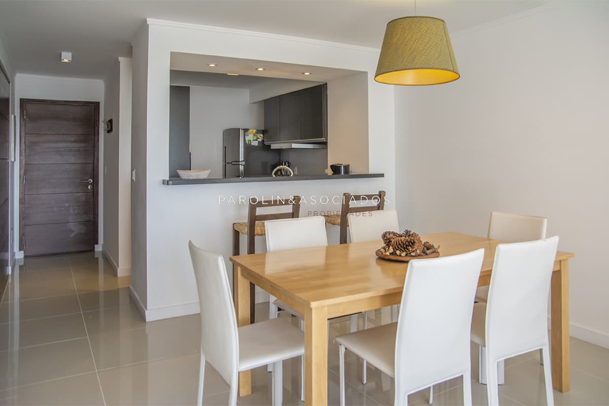 Excelente apartamento en venta de 3 dormitorios en The Forest Tower, Punta del Este.