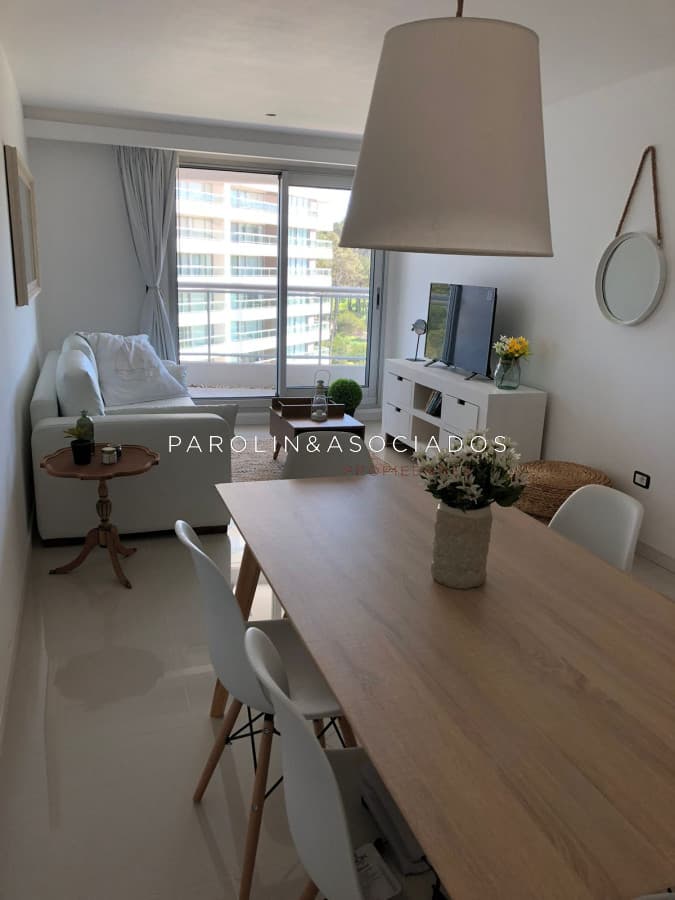 Apartamento de 1 dormitorio en Edificio LOOK BRAVA , Playa brava, Punta Del Este