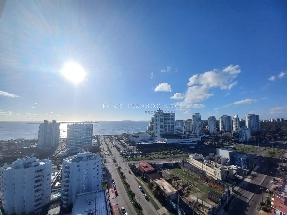 Apartamento en venta en en Artower, 2 dormitorios.