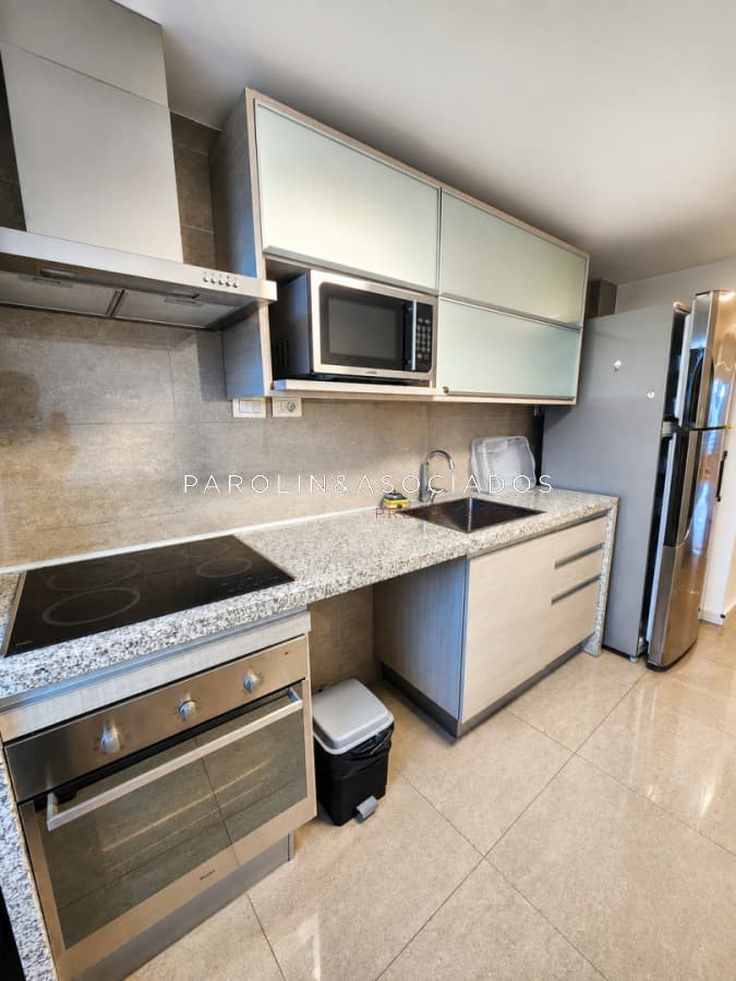 En venta apartamento de 2 dormitorios, en Mansa Punta del Este