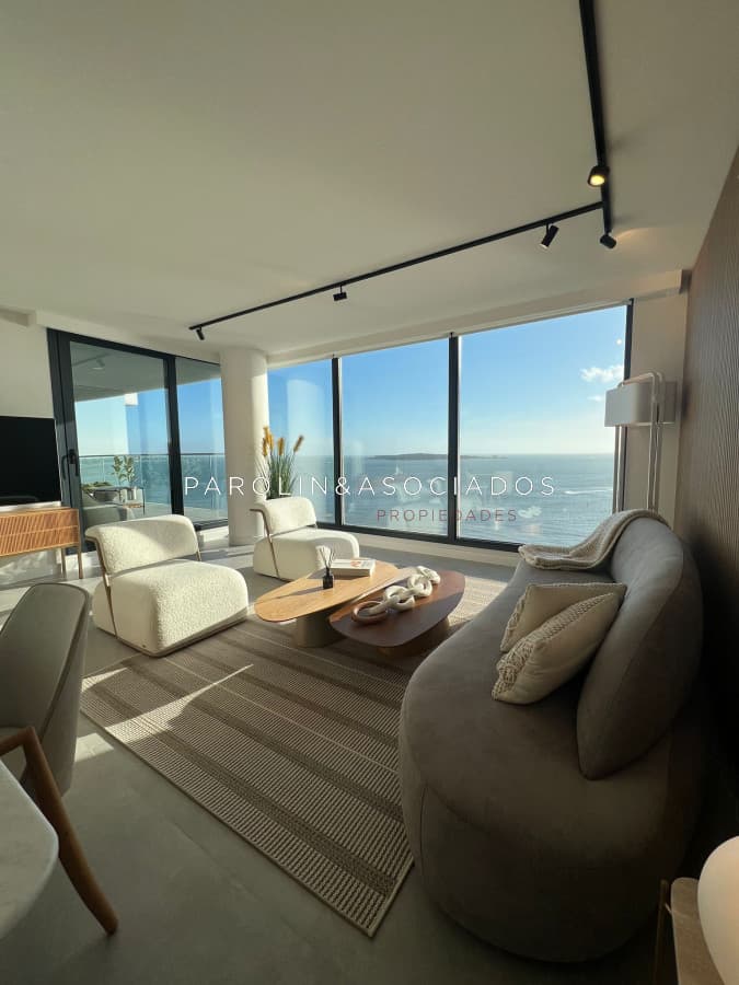 Espectacular apartamento en venta de 3 suite en Torre Venetian, Punta del Este.