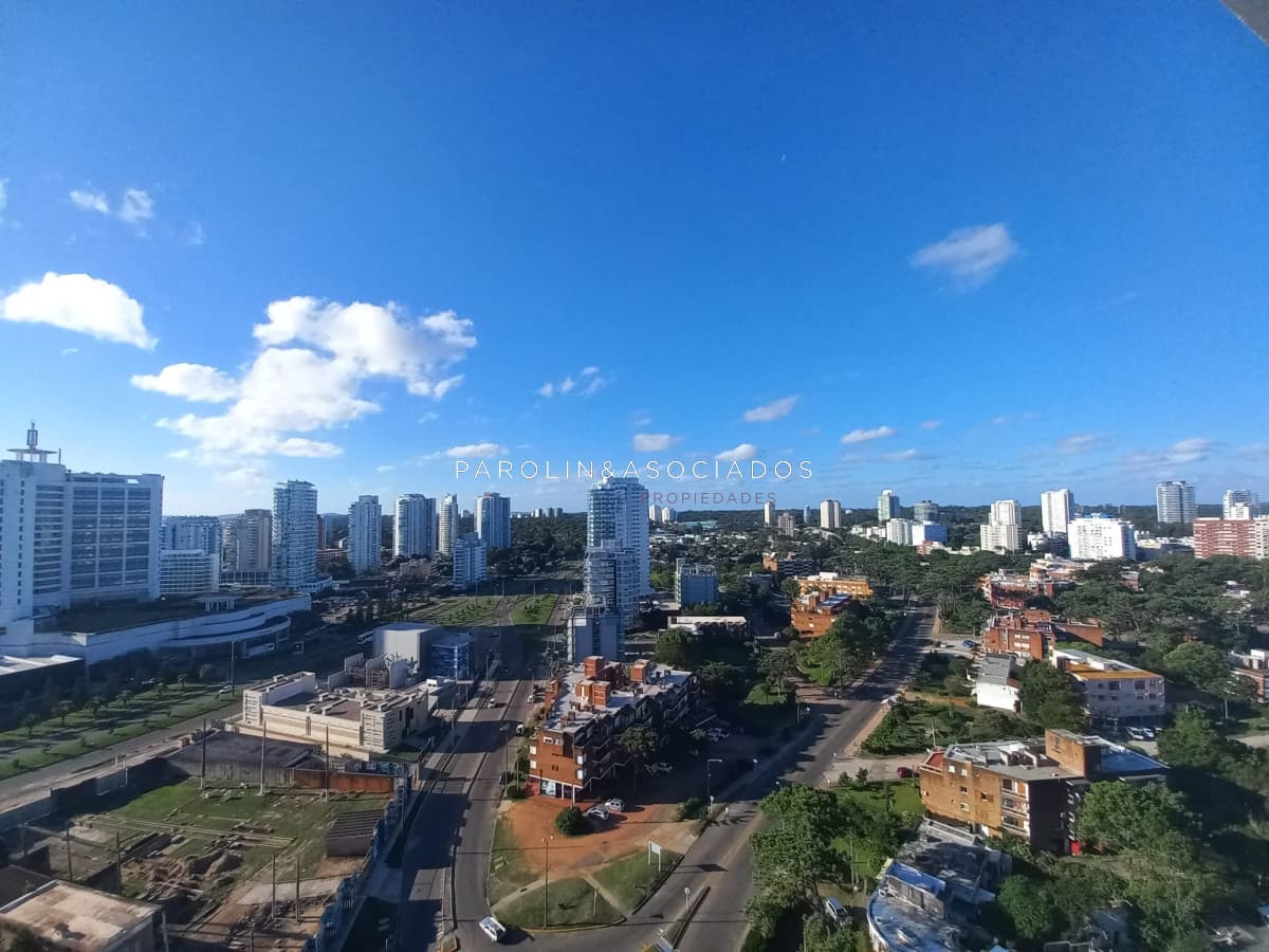 Apartamento en venta en en Artower, 2 dormitorios.