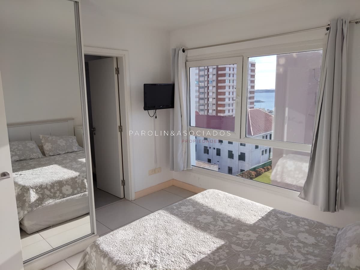 Apartamento en venta de 1 dormitorio en Lux Tower, Punta del Este.