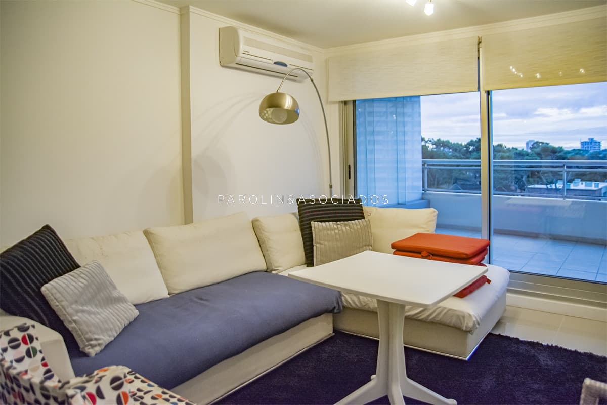 Apartamento en venta de 3 dormitorios en Forest Tower II, Punta del Este.