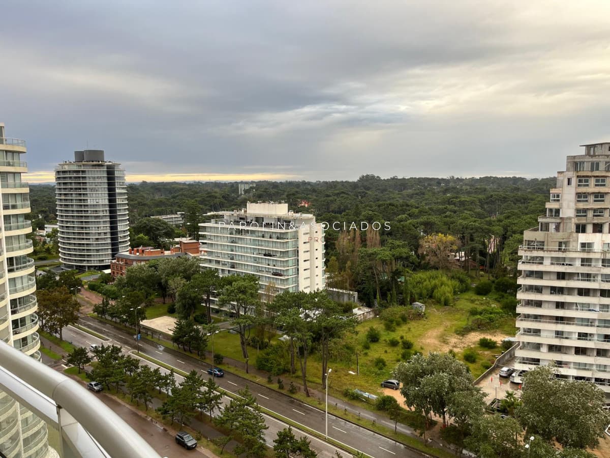 Apartamento en venta de 3 dormitorios Ocean Drive, Punta del Este.