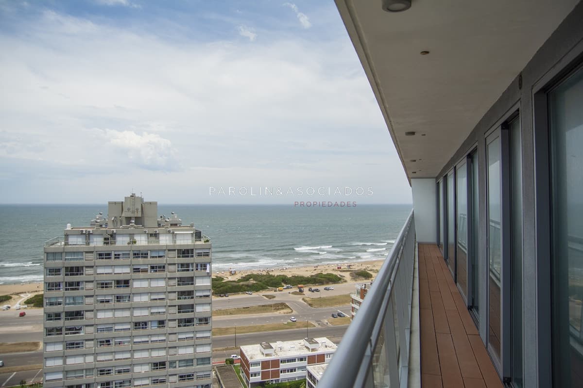 Departamento A ESTRENAR  de 2 dormitorios, piso alto, en venta.