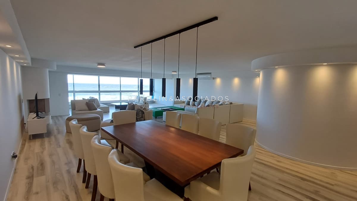 Apartamento en primera linea de Brava, Punta del Este.