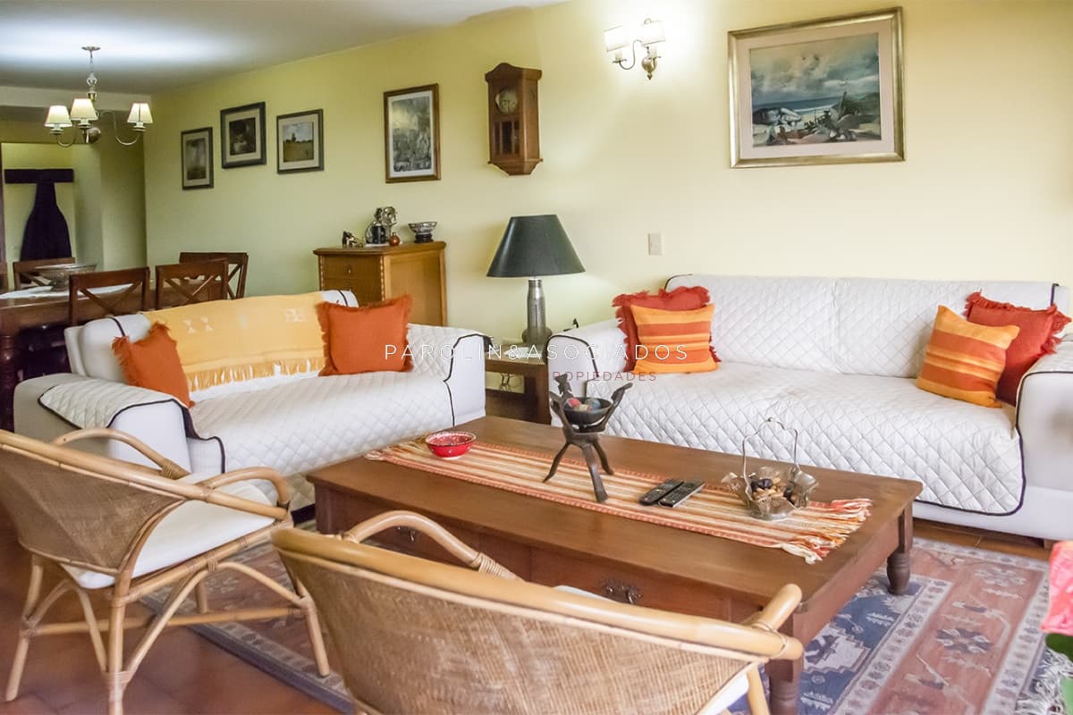 Venta Apartamento de 3 dormitorios en zona Roosevelt, Punta del Este.