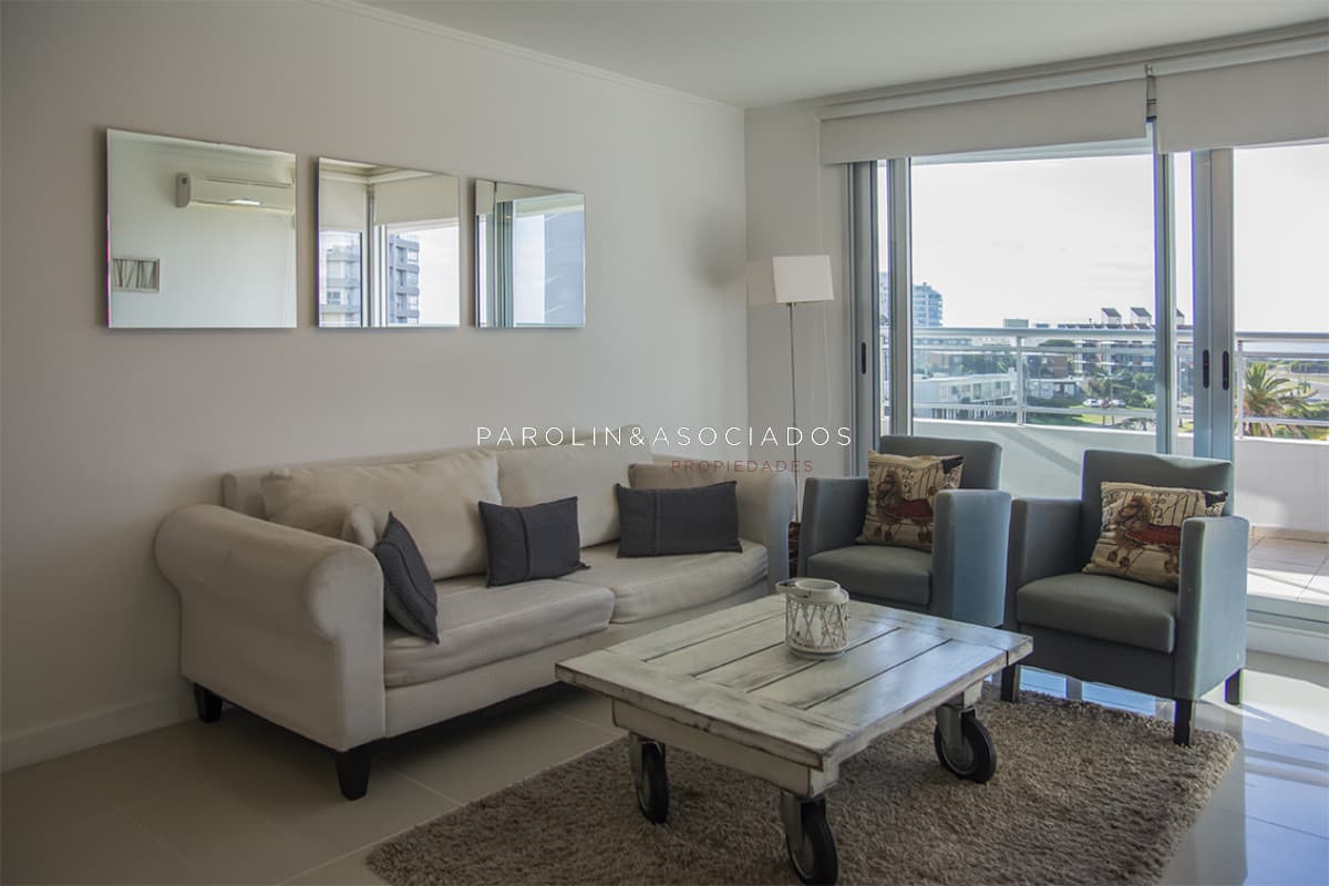 Excelente apartamento en venta de 3 dormitorios en The Forest Tower, Punta del Este.