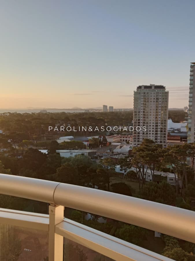 Excelente apartamento en venta en Ocean Drive, Punta del Este