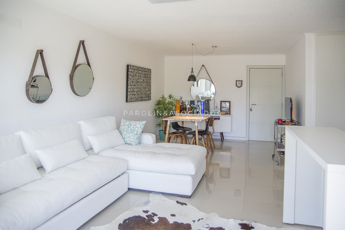 Apartamento de 1 dormitorio en venta en Aidy Grill, Punta del Este.