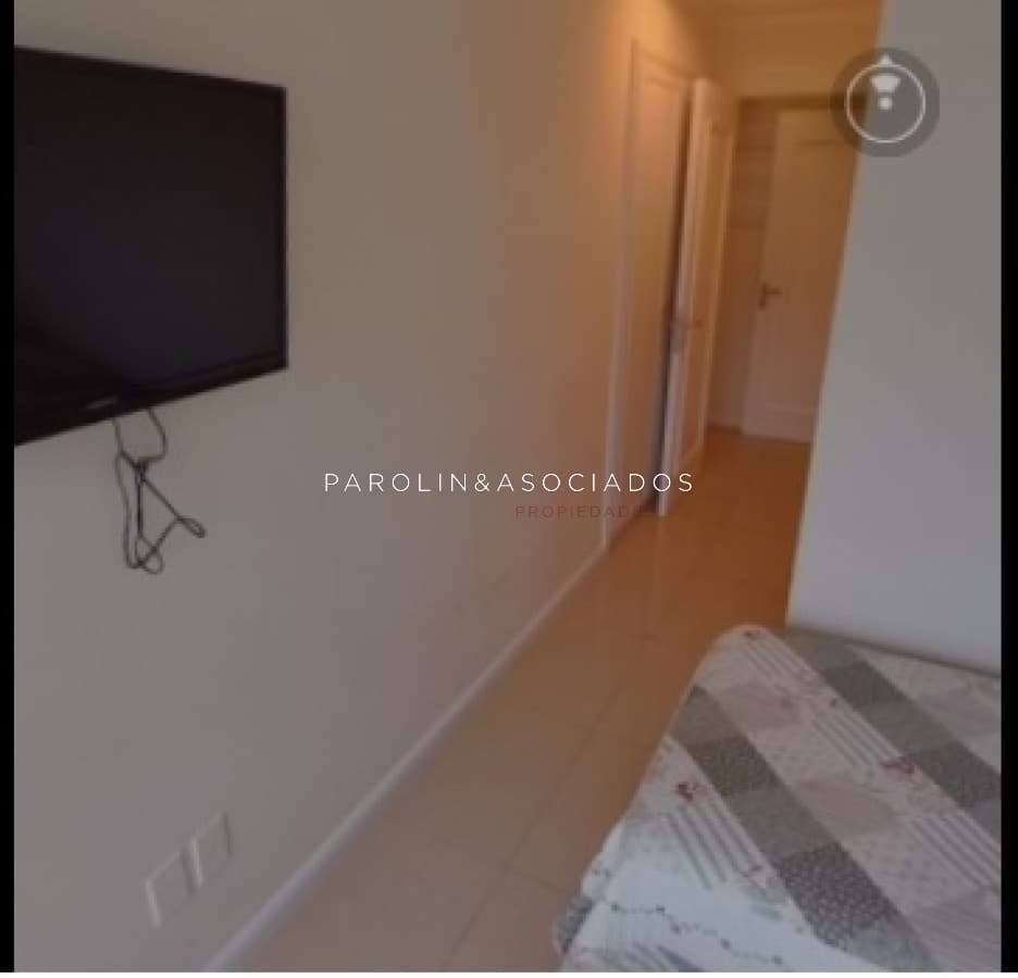 Apartamento en venta de 2 dormitorios en Torre Imperiale, Playa Brava - Punta del Este