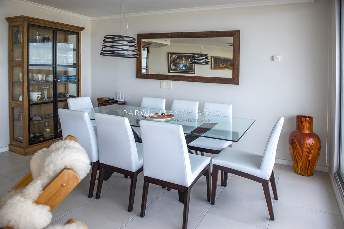 Se vende apartamento en ocean drive II de 3 dormitorios, Punta del Este.