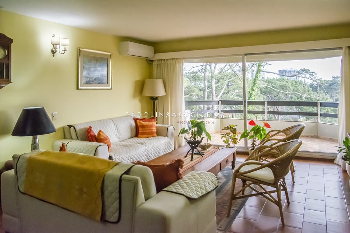 Venta Apartamento de 3 dormitorios en zona Roosevelt, Punta del Este.