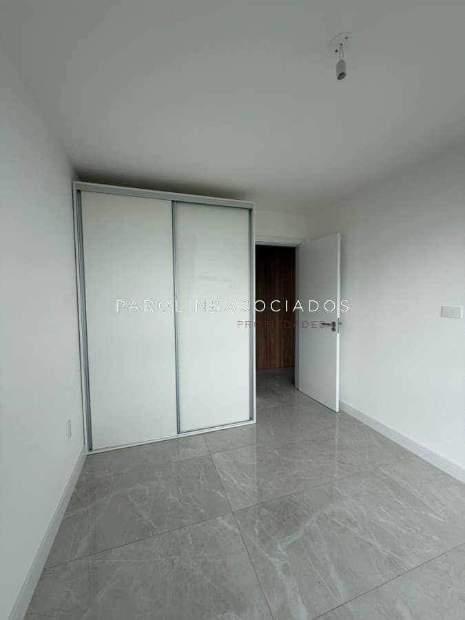 Apartamento de 1 dormitorio en venta, a estrenar con excelente vista en Punta del Este