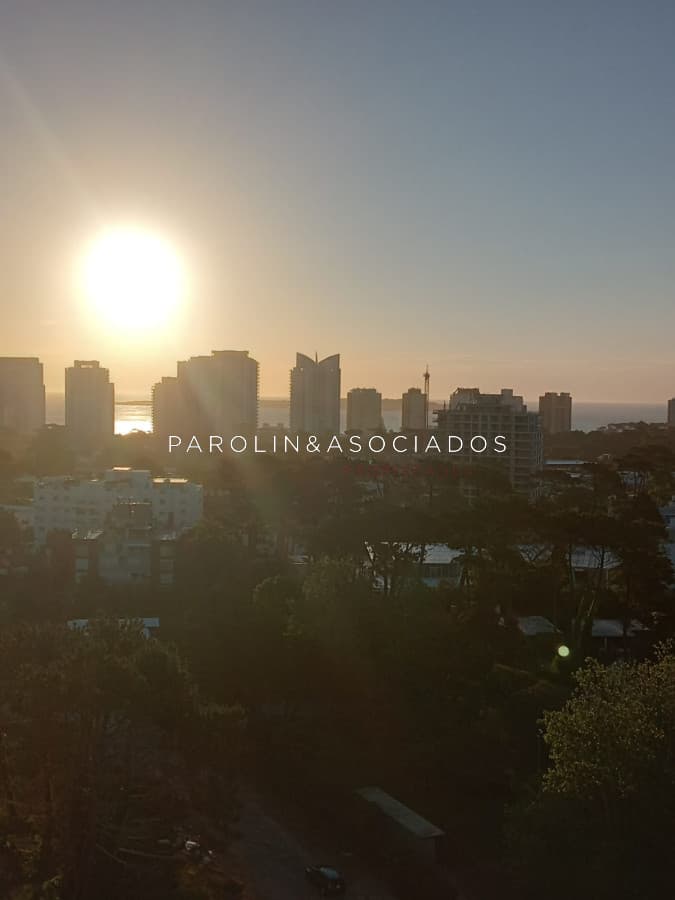 Excelente apartamento en venta en Ocean Drive, Punta del Este
