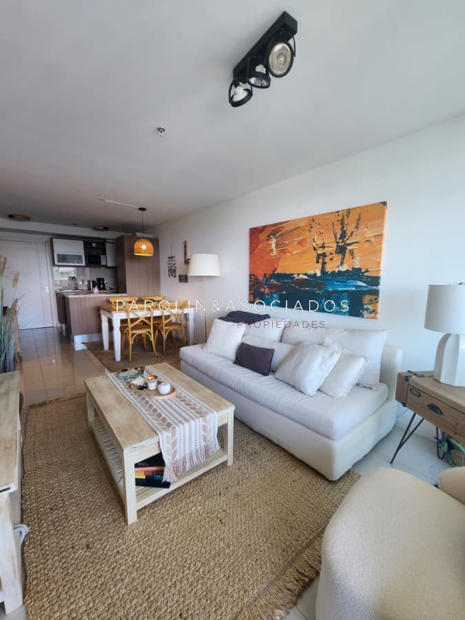 En venta apartamento de 1 dormitorio, con excelente vista en Roosevelt, Punta del Este