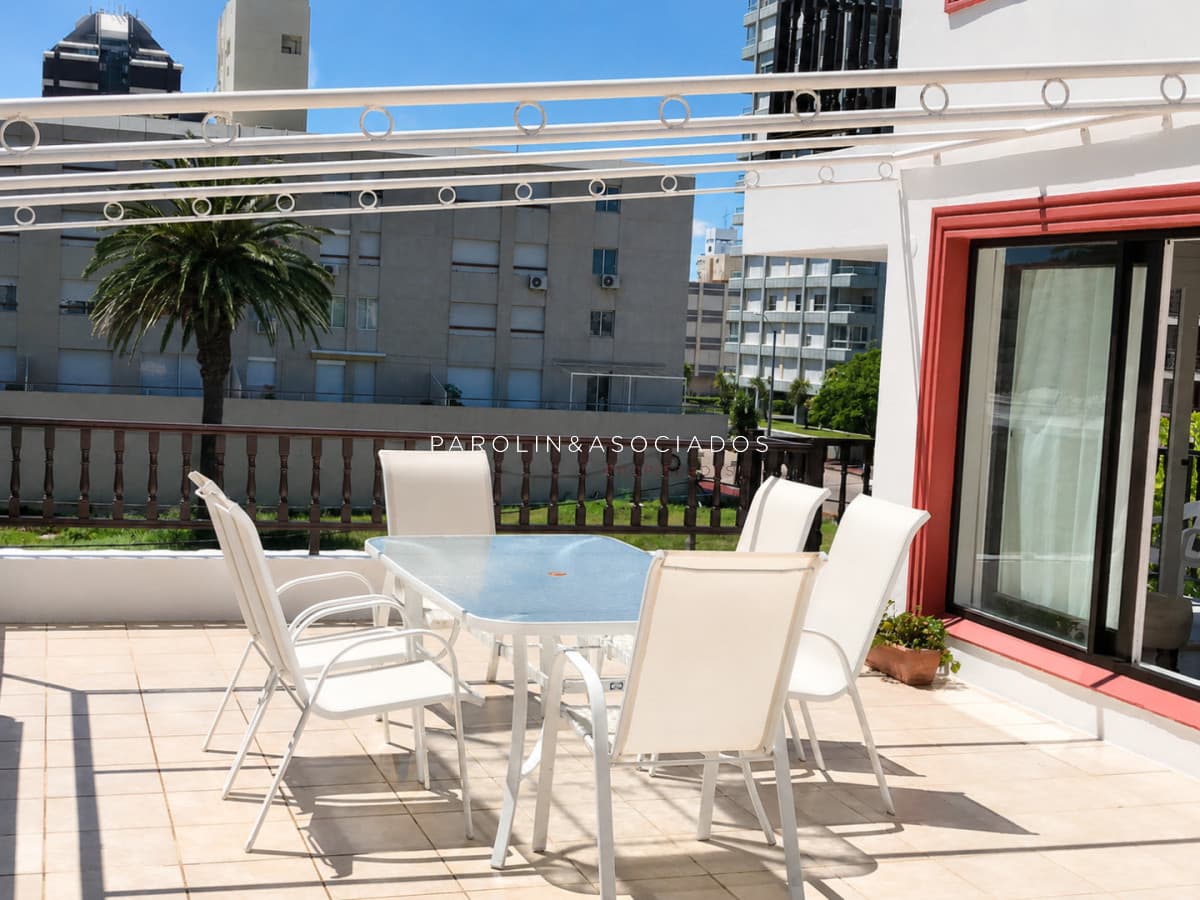 Apartamento en venta en Peninsula, Punta del Este.