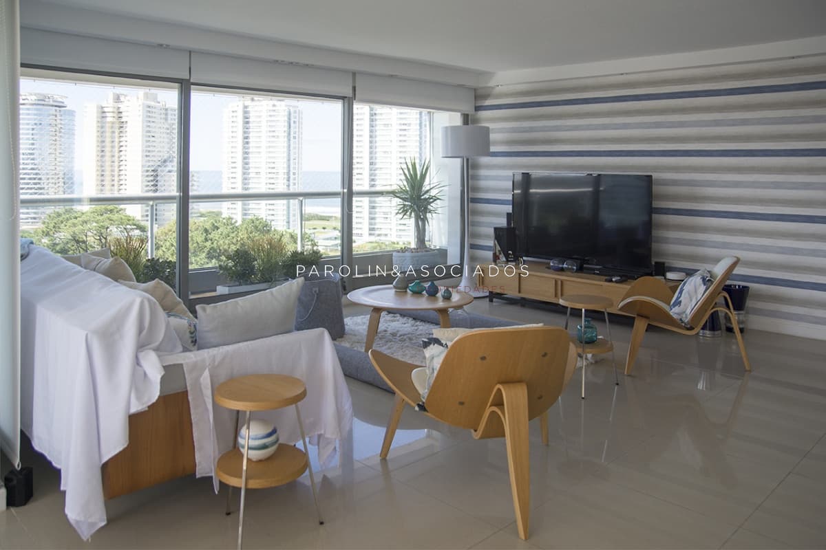 Venta de apartamento en Brava - Punta del Este de 3 Dormitorios