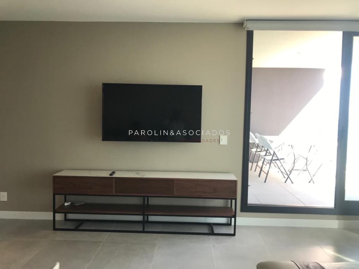 Hermoso apartamento para alquiler frente al mar, Torre Venetian