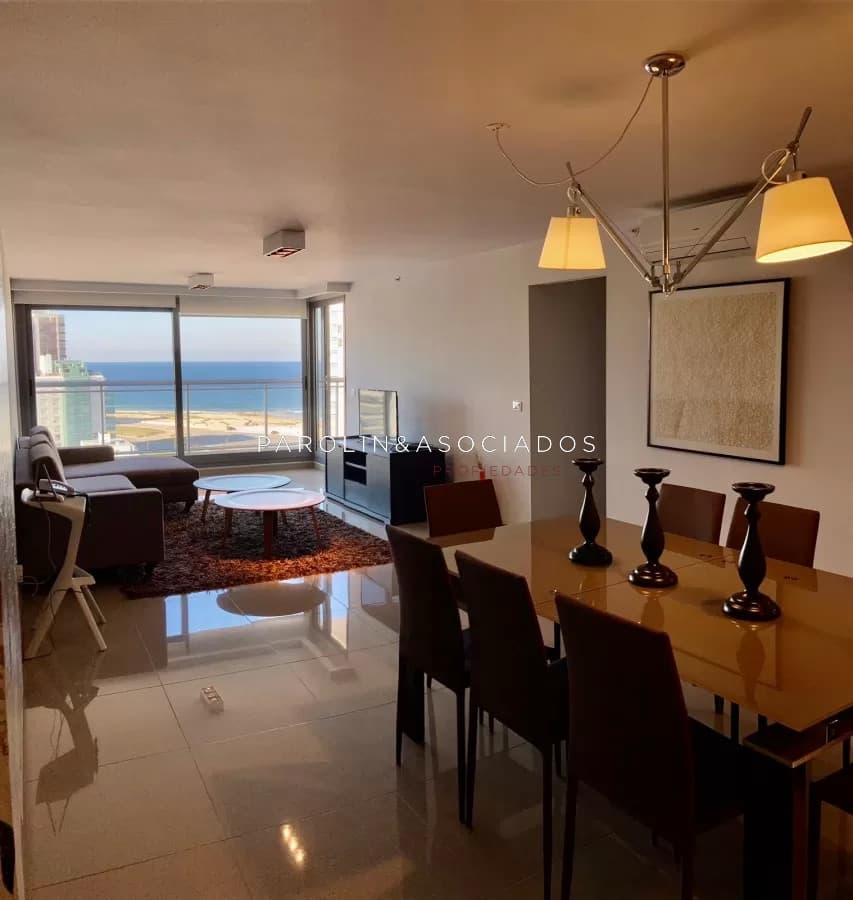 Apartamento de 3 dormitorios en venta, Torre Onix , Playa Brava
